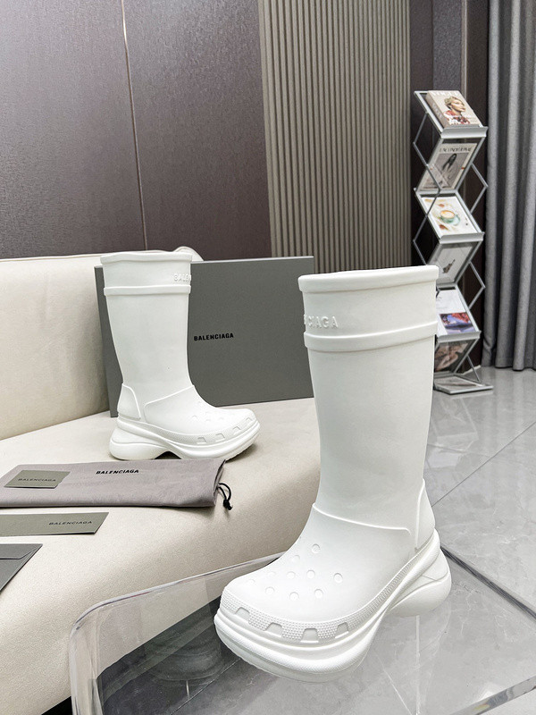 Ba*len*cia*ga x crocs boot white