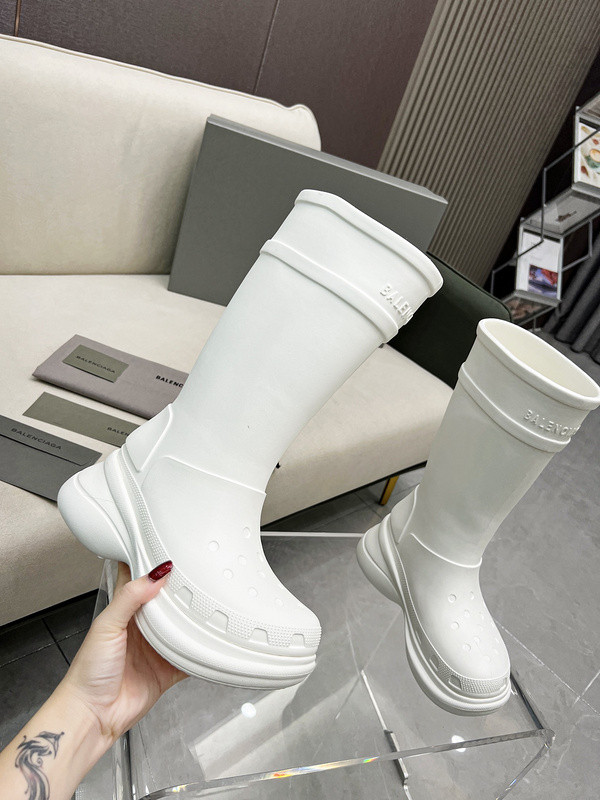 Ba*len*cia*ga x crocs boot white