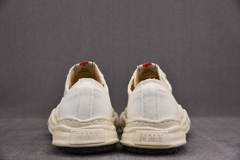 MAISON MIHARA SNEAKERS