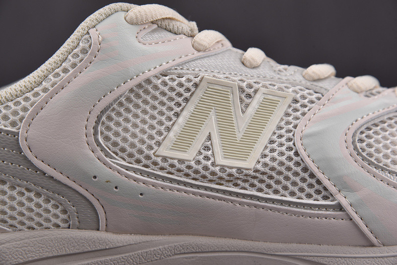 New Balance 530
