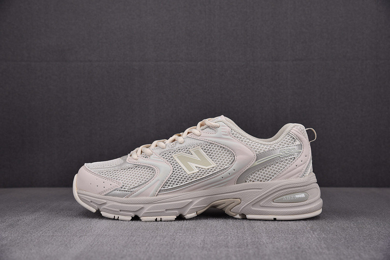 New Balance 530