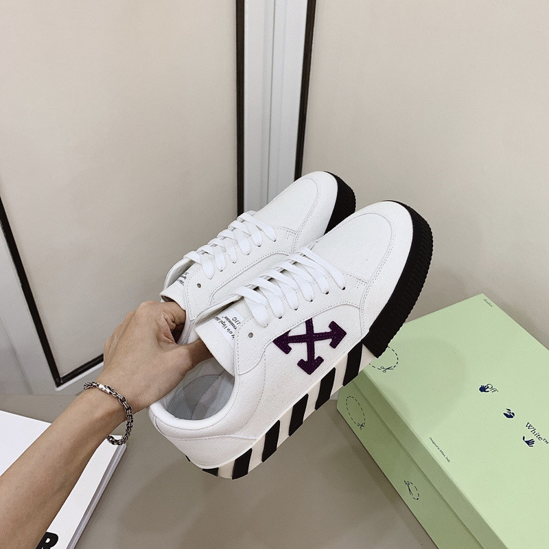 Off-White c/o Virgil Abloh