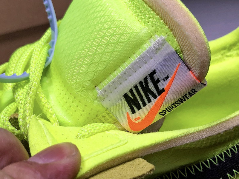 OW NIKE AIR FORCE 1 LOW VOLT AO4606-700