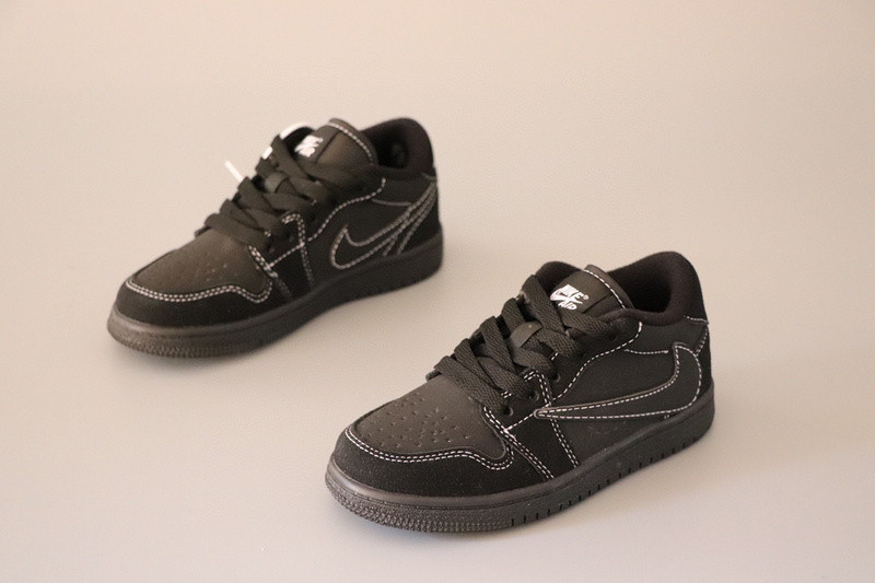 AIR JORDAN 1 KIDS SHOES