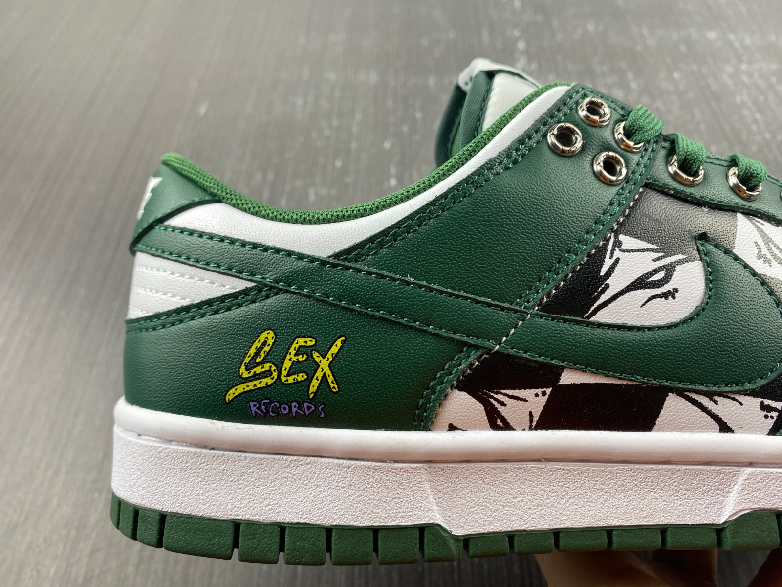 NIKE DUNK LOW Chrome Hearts DD1391-101