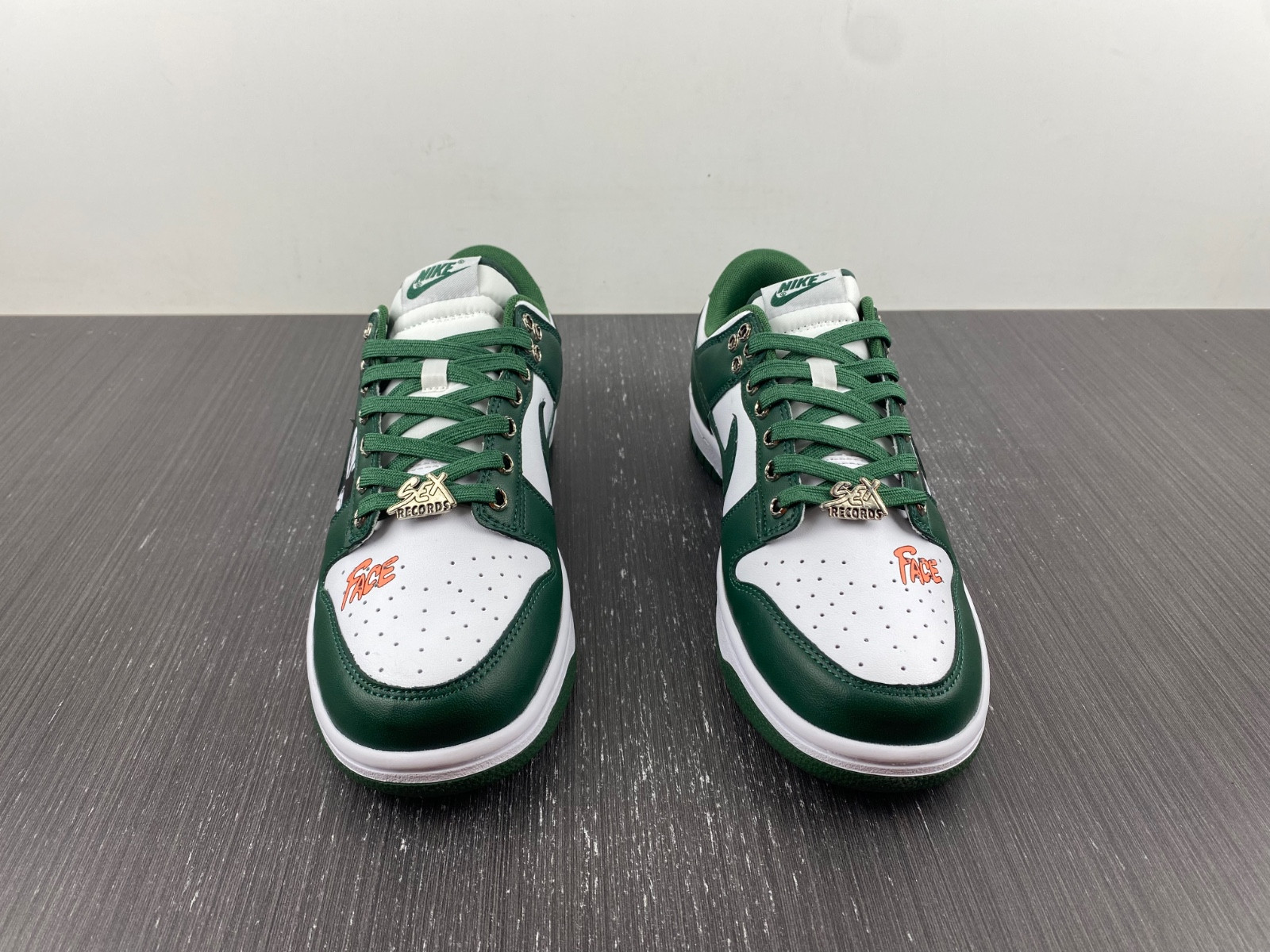 NIKE DUNK LOW Chrome Hearts DD1391-101