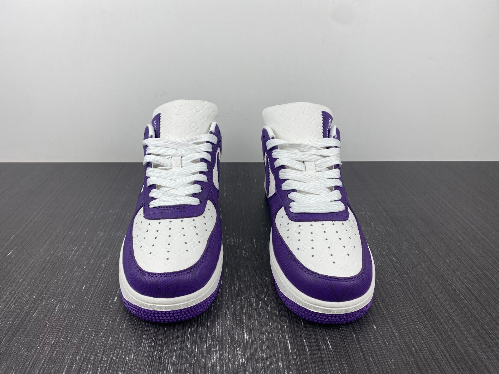 NIKE AIR FORCE 1 LOW BY VIRGIL ABLOH