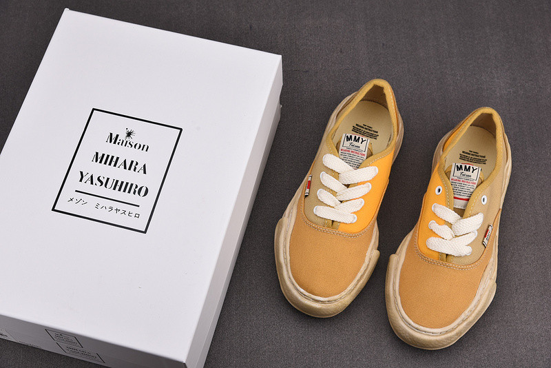 MAISON MIHARA SNEAKERS