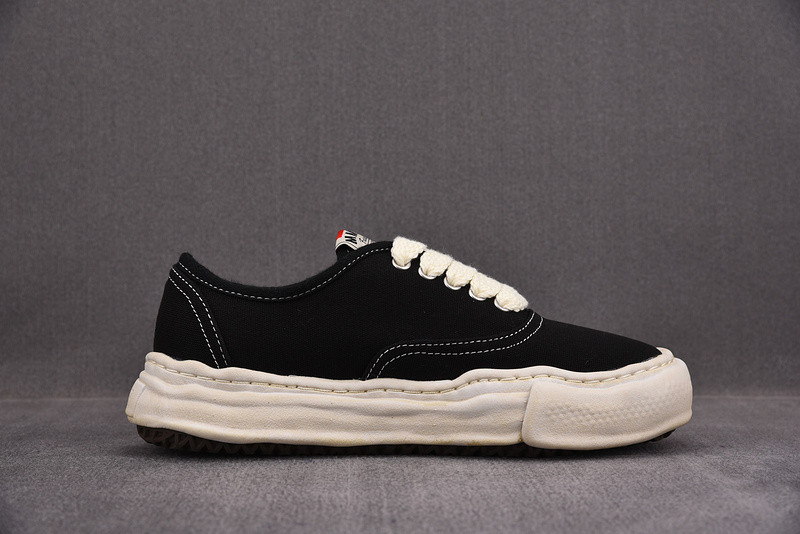 MAISON MIHARA SNEAKERS