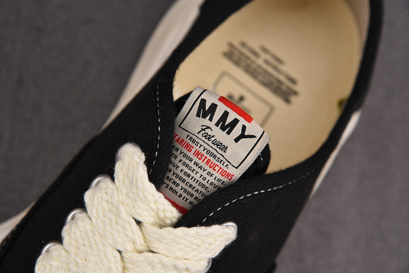 MAISON MIHARA SNEAKERS