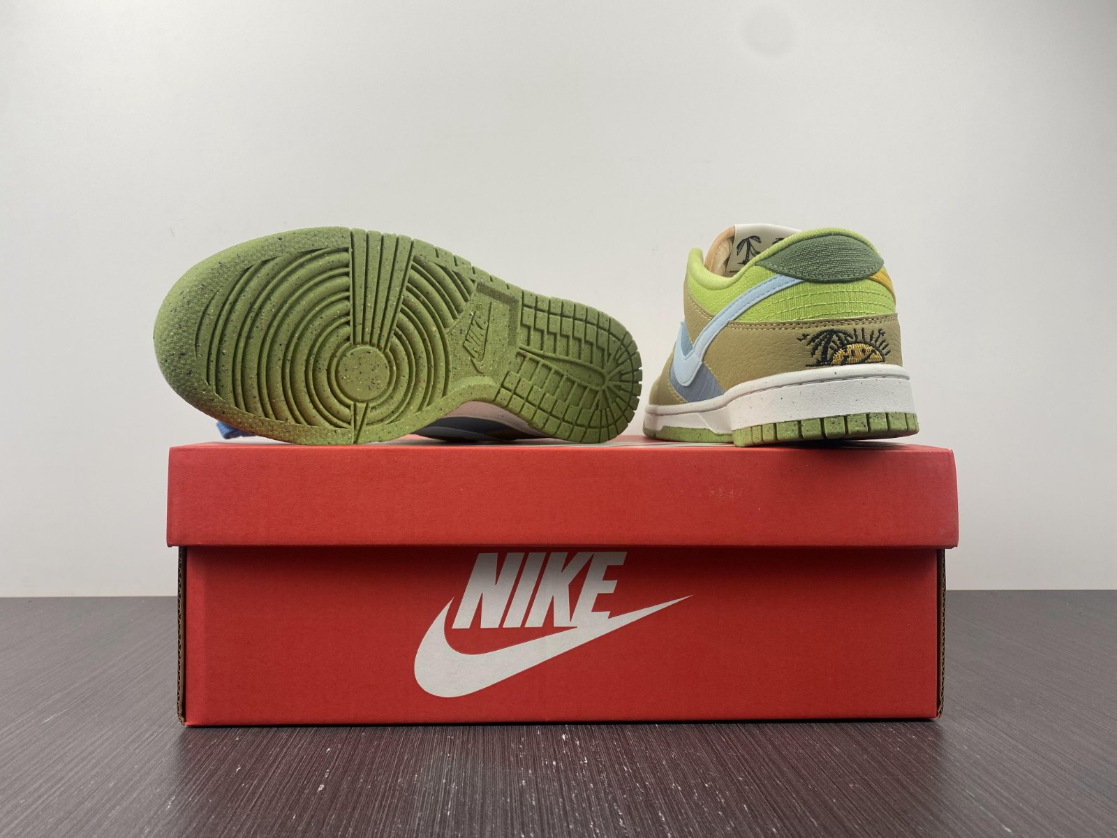 Nike Dunk Low Sun Club DM0583-800