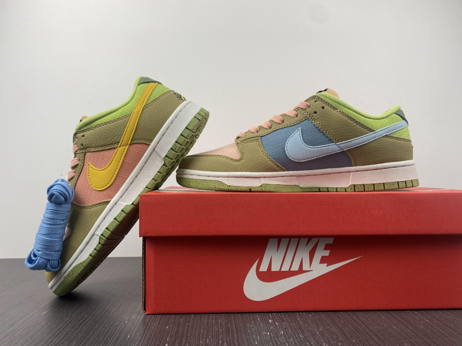 Nike Dunk Low Sun Club DM0583-800