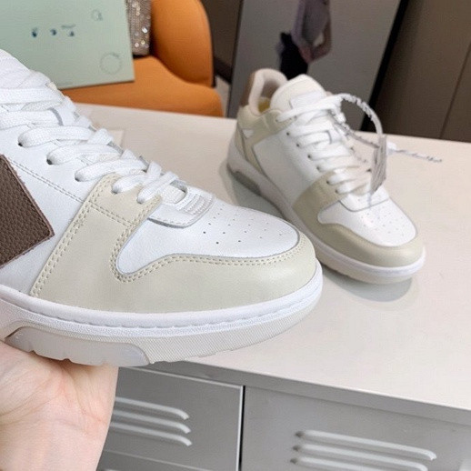 Off-White c/o Virgil Abloh