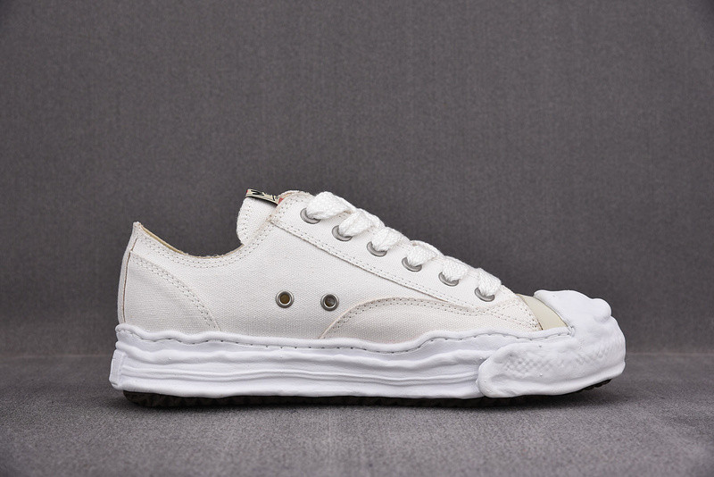 MAISON MIHARA SNEAKERS