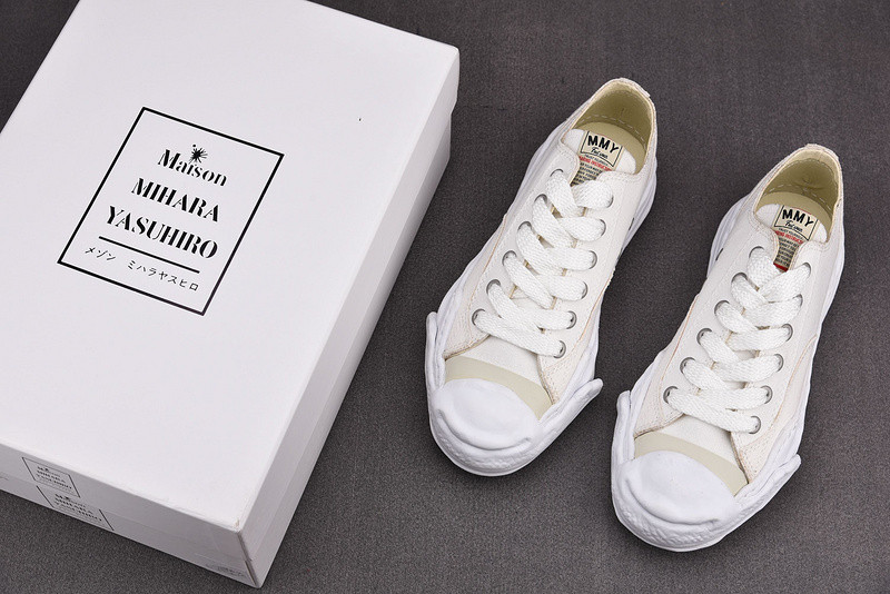 MAISON MIHARA SNEAKERS
