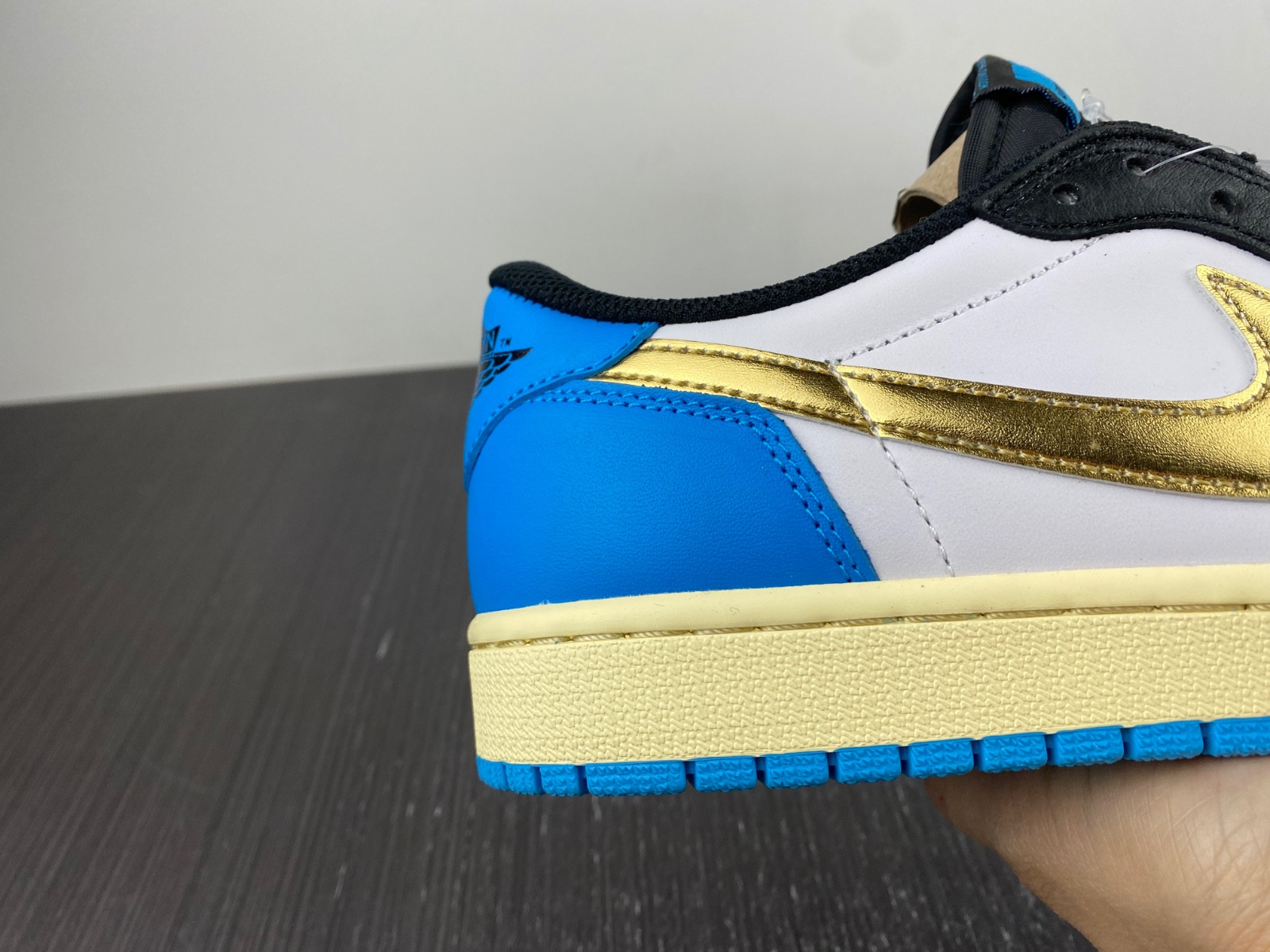 Jordan Air Jordan 1 Low OG CZ0790-104