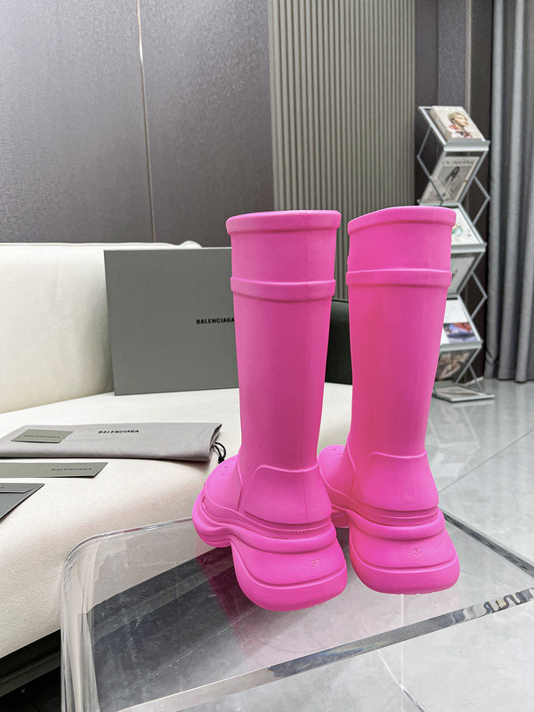Ba*len*cia*ga x crocs boot pink