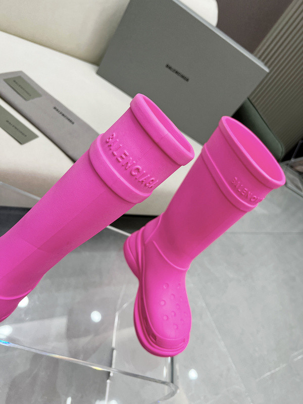 Ba*len*cia*ga x crocs boot pink