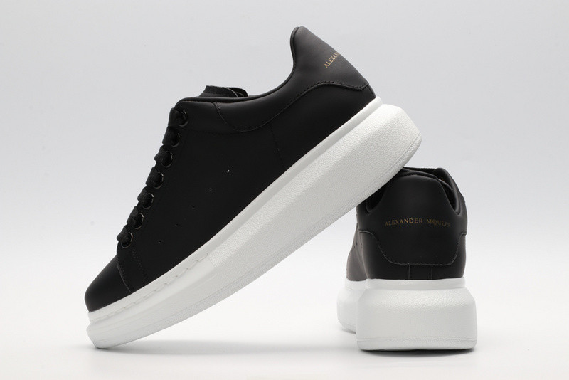 ALEXANDER MCQUEEN SNEAKER