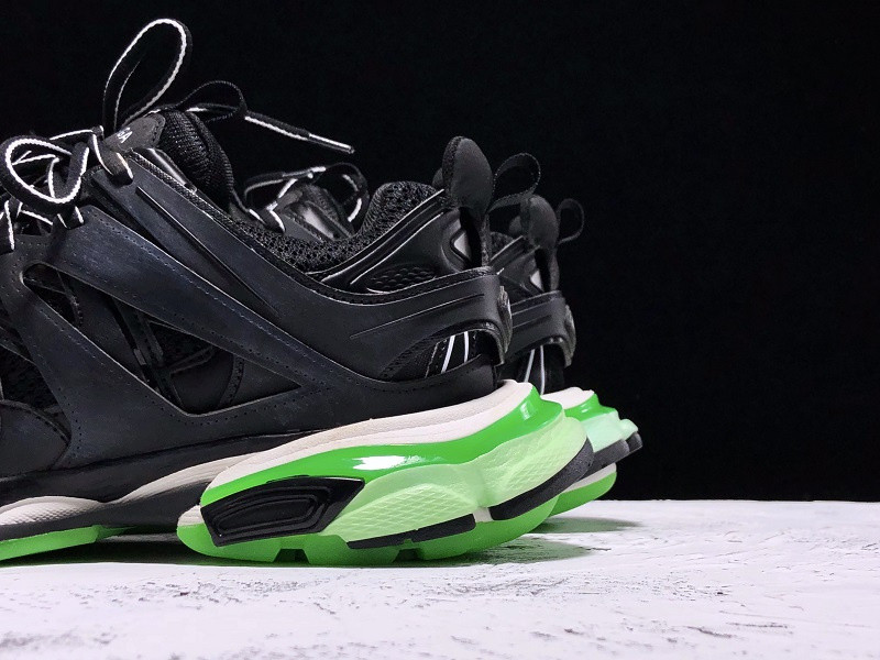 Ba*len*cia*ga track trainer (black glow) 570391 w1gb1 1003