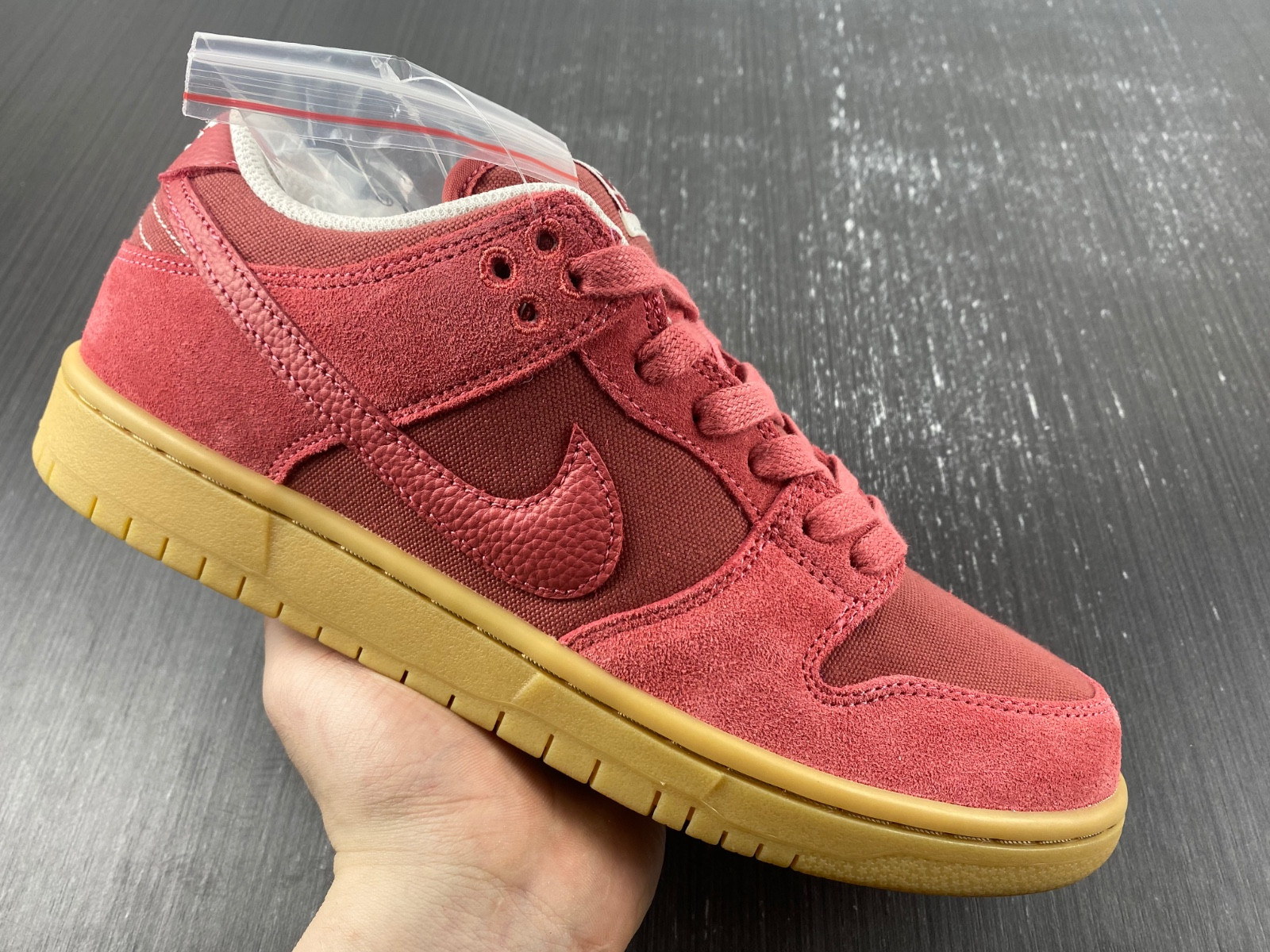 Nike SB Dunk Low "Adobe" DV5429-600