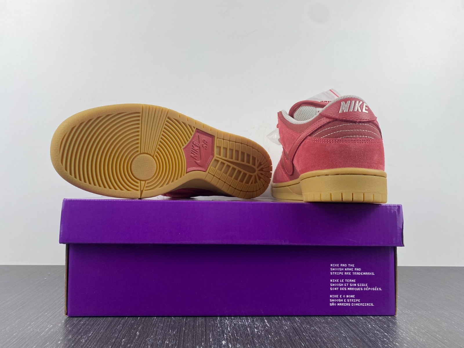 Nike SB Dunk Low "Adobe" DV5429-600