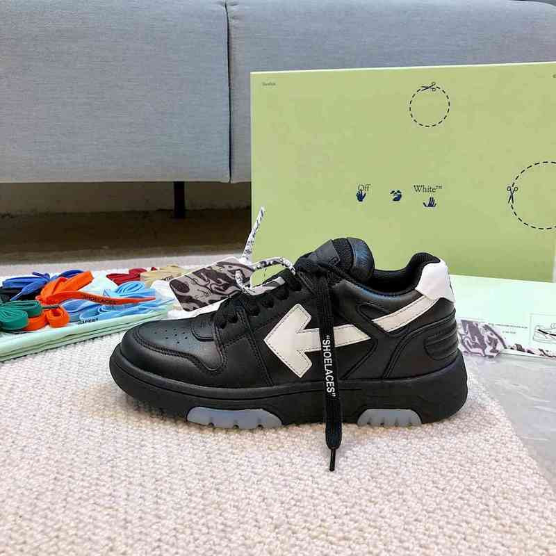 Off-White c/o Virgil Abloh