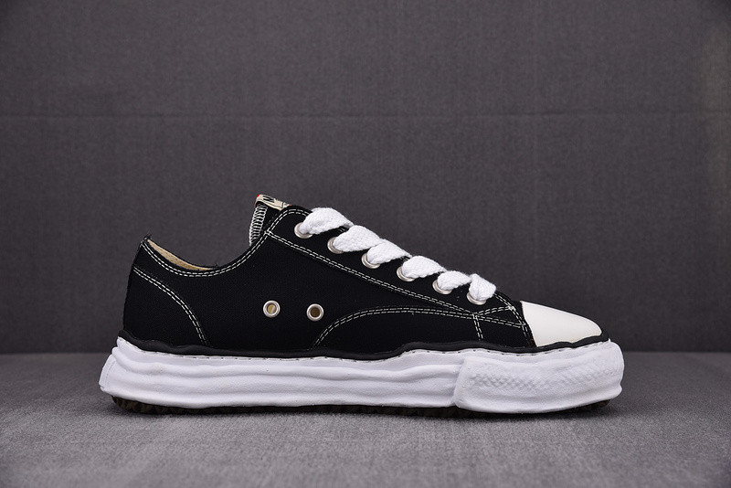 MAISON MIHARA SNEAKERS