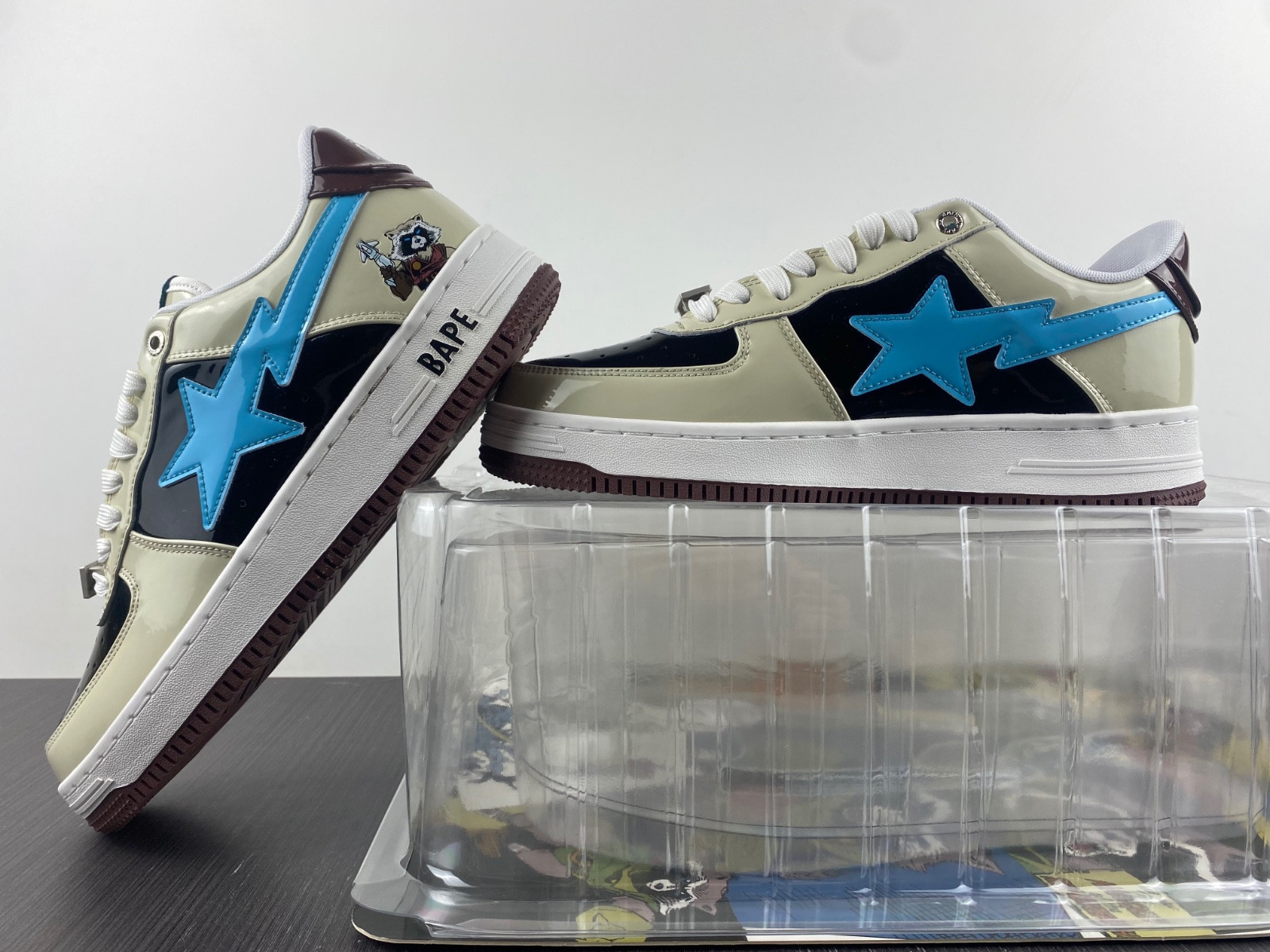 BAPE SNEAKERS