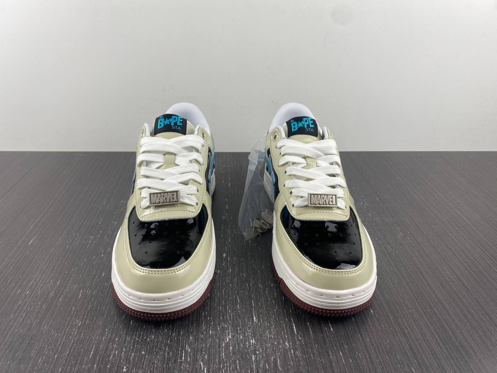 BAPE SNEAKERS