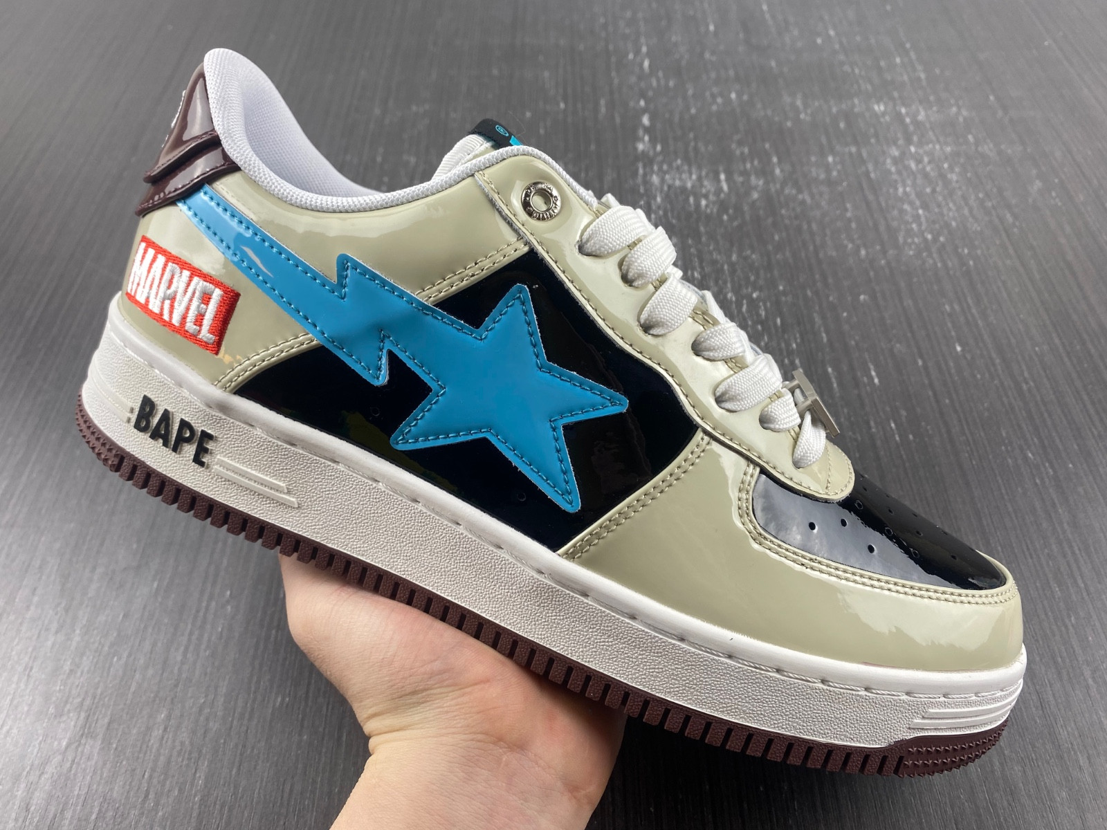BAPE SNEAKERS