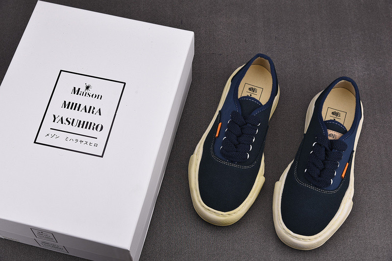 MAISON MIHARA SNEAKERS