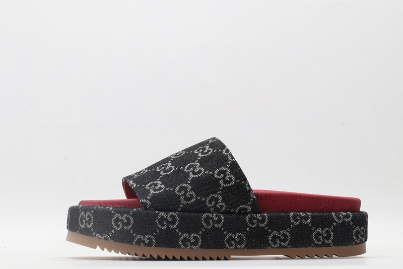 GUC LEATHER SLIDE