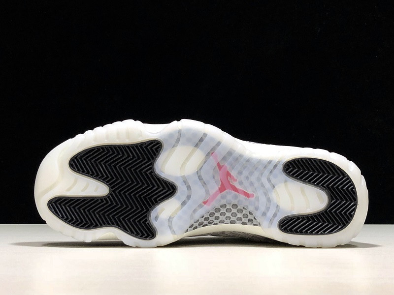 AIR JORDAN 11 RETRO LOW 