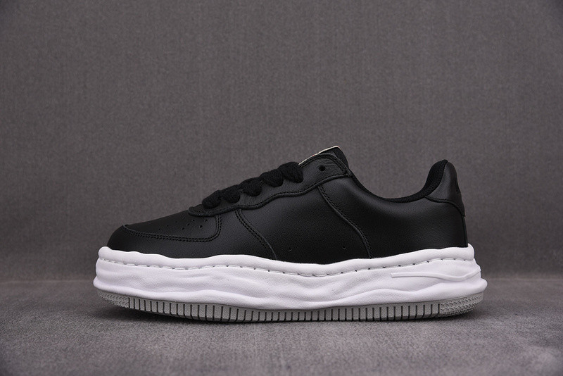 MAISON MIHARA SNEAKERS