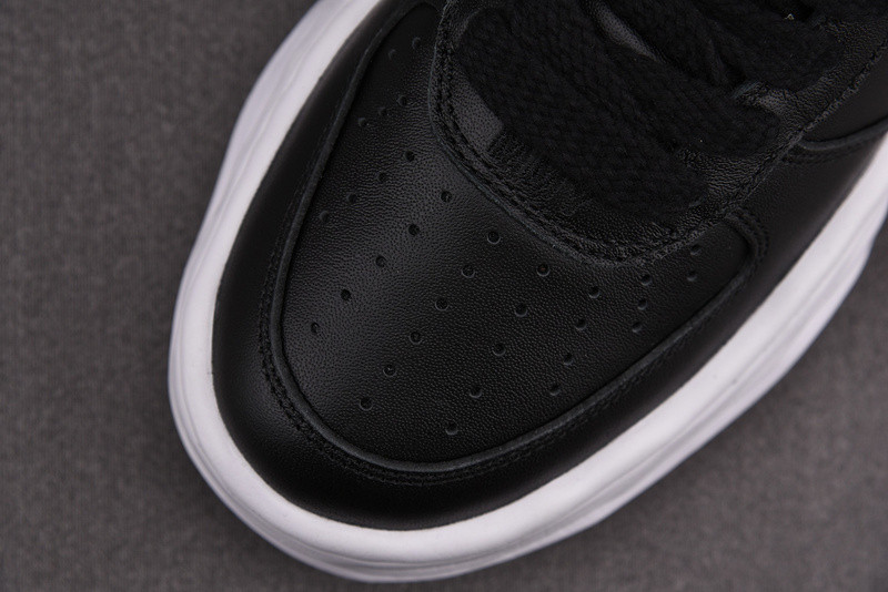 MAISON MIHARA SNEAKERS