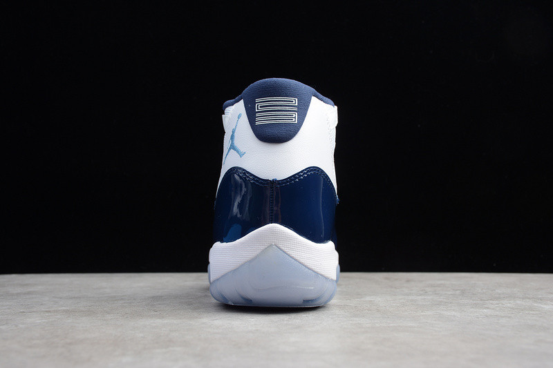 AIR JORDAN 11 RETRO