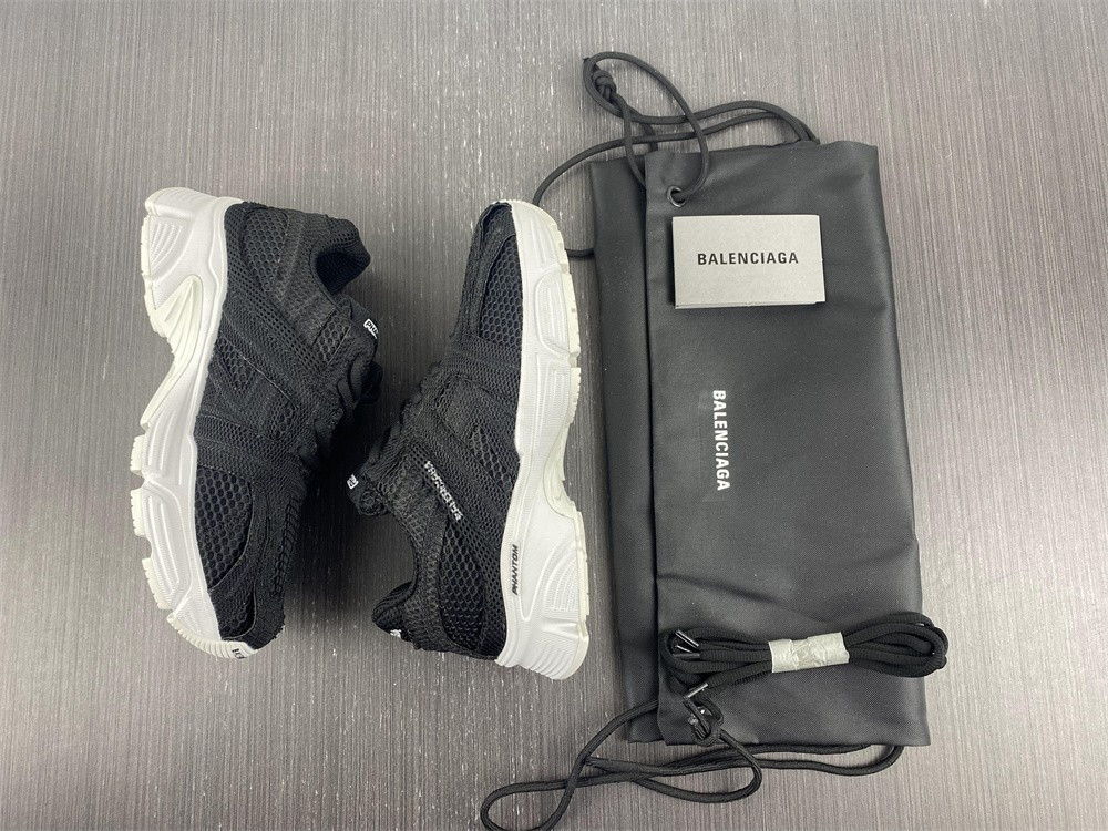 Ba*len*cia*ga phantom sneaker