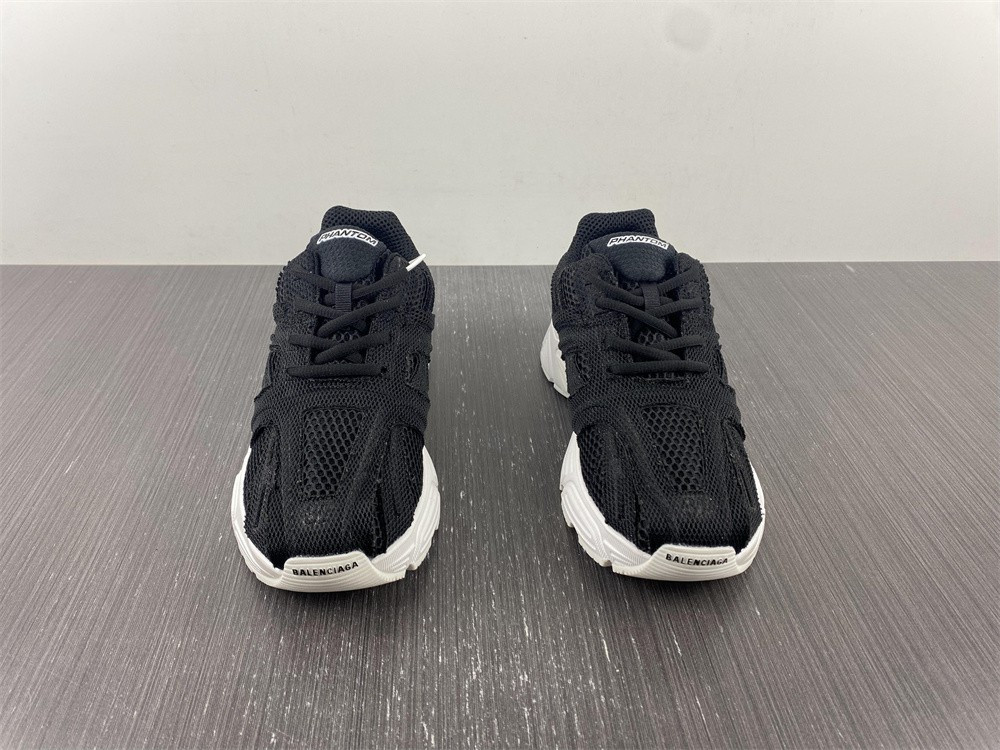 Ba*len*cia*ga phantom sneaker
