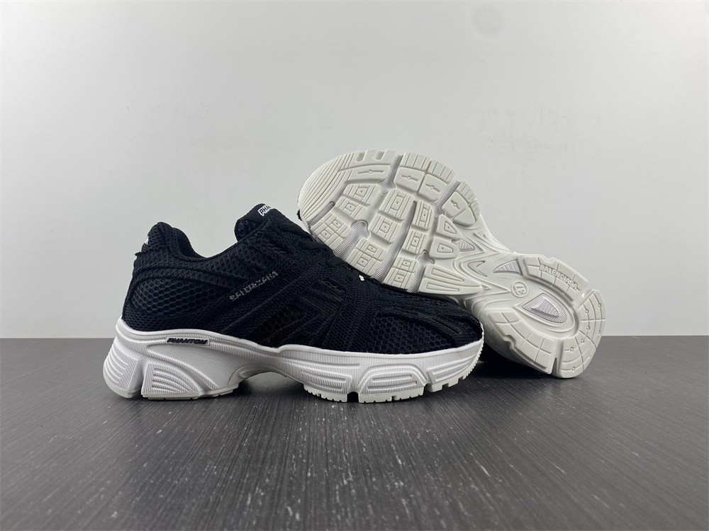 Ba*len*cia*ga phantom sneaker