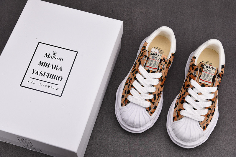 MAISON MIHARA SNEAKERS
