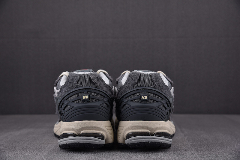 New Balance M1906D