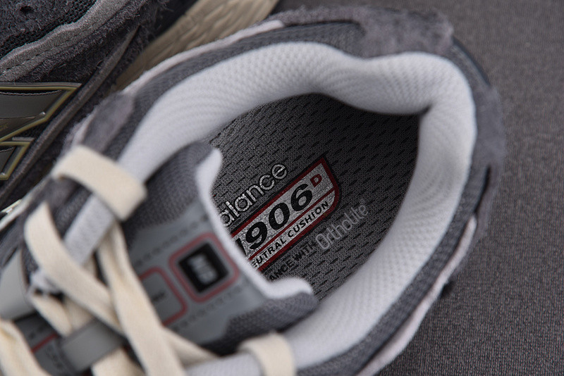 New Balance M1906D