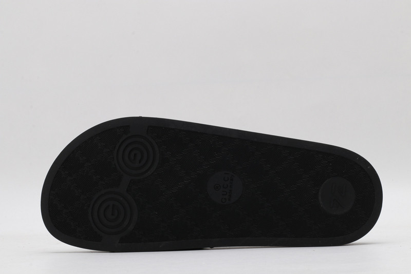 GUC LEATHER SLIDE