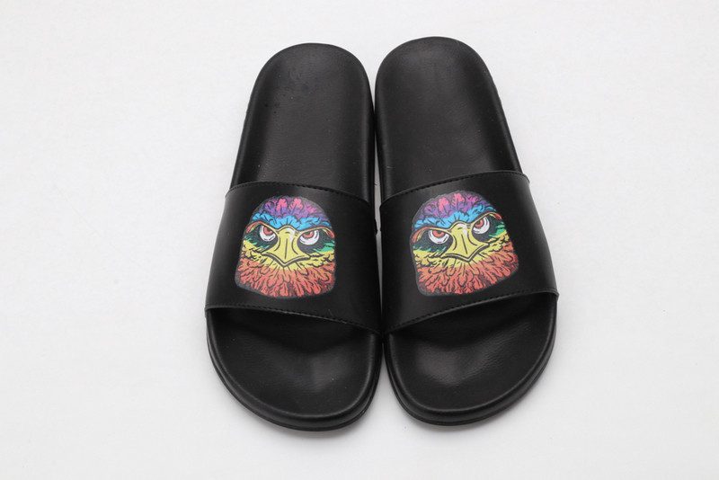 GUC LEATHER SLIDE