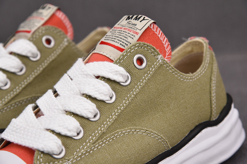 MAISON MIHARA SNEAKERS