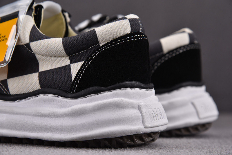 MAISON MIHARA SNEAKERS