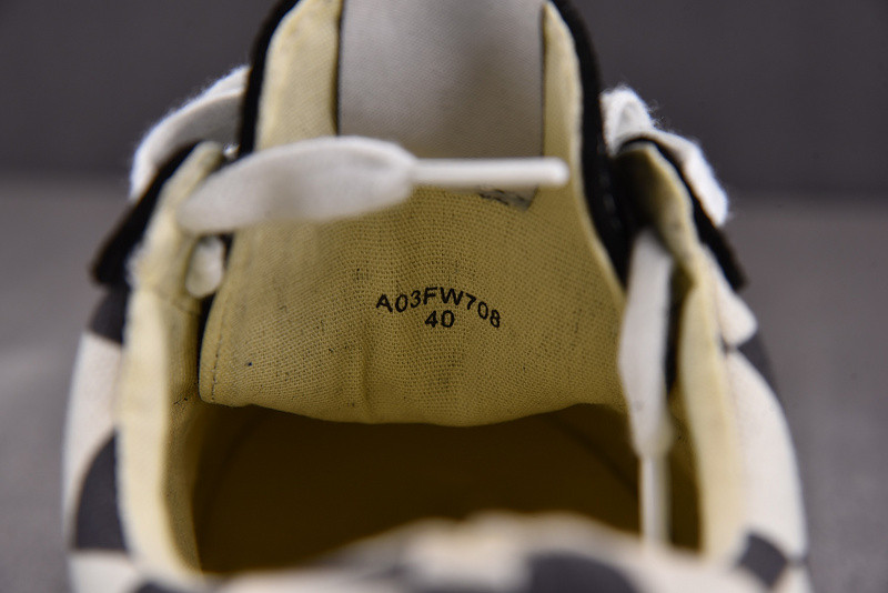 MAISON MIHARA SNEAKERS