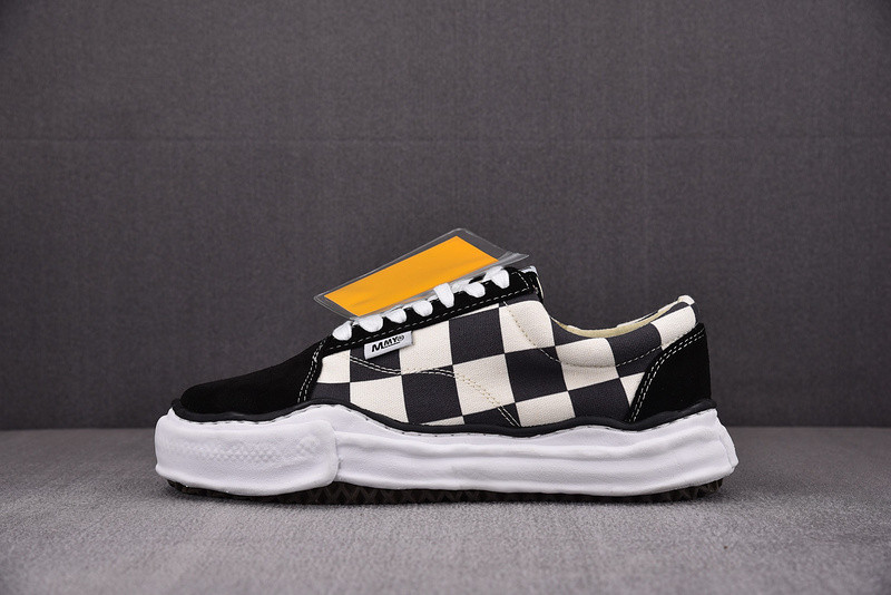 MAISON MIHARA SNEAKERS