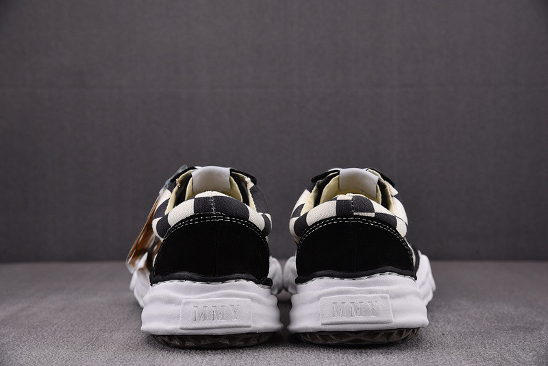 MAISON MIHARA SNEAKERS